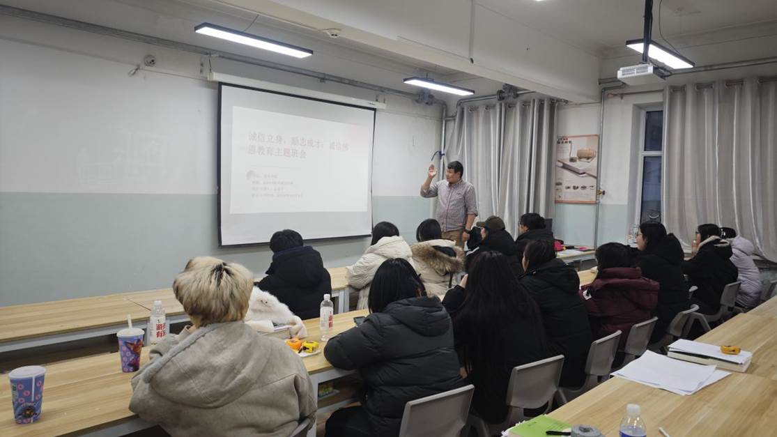 35b48681dabae4b47552e65aa8d0f6de