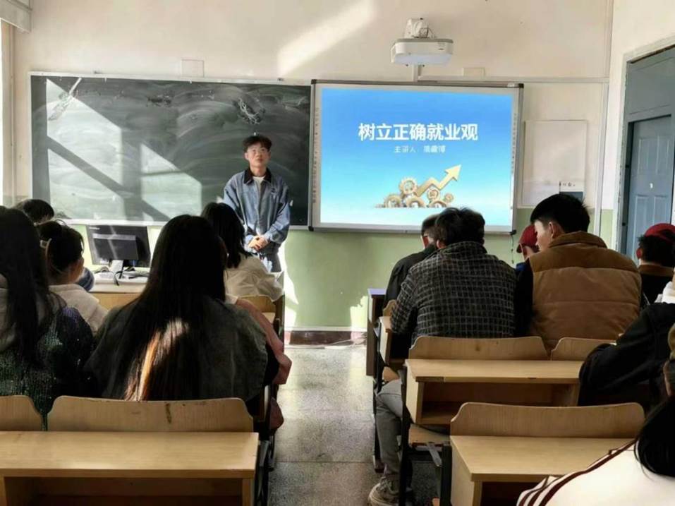 8242a95b6749ada41ae1554e88bf94e2